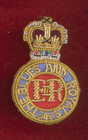 The Blues & Royals Officer's embroidered beret badge