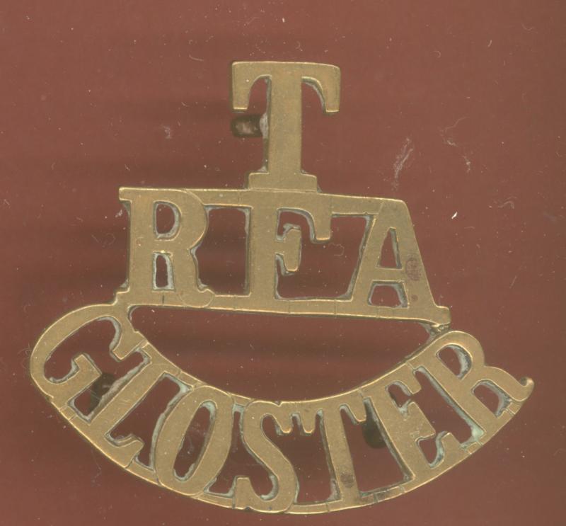 T / RFA / GLOSTER WW1 shoulder title