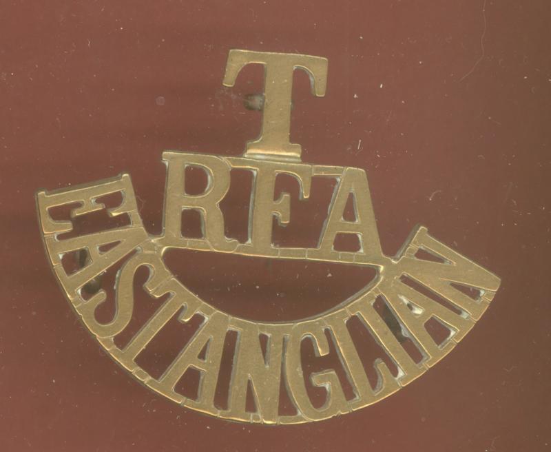 T / RFA / EAST ANGLIAN Royal Field Artillery shoulder title