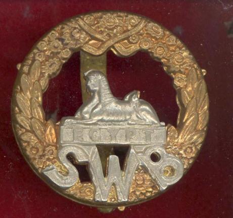 WW1 / WW2 South Wales Borderers Cap Badge.