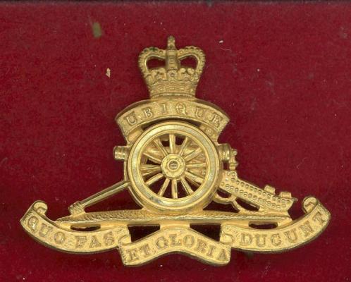 Royal Artillery Officer's dress cap badge