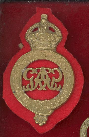 Grenadier Guards GVIR Commanding Officer's Orderley's pouch badge 