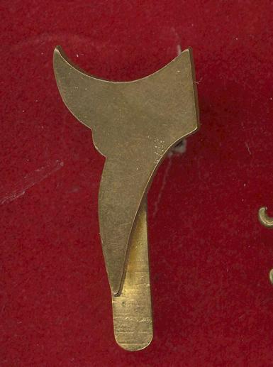 6th King's African Rifles Arabic cap badge numeral