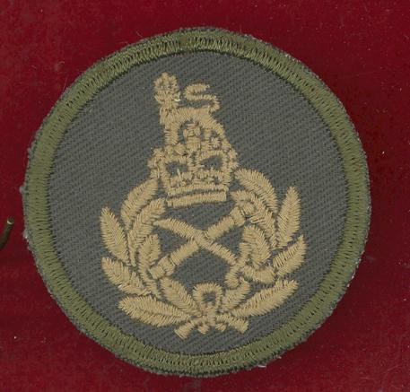 Canadian General's cloth beret badge