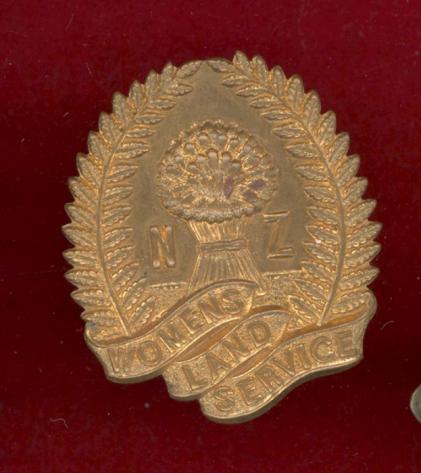 New Zealand Womens Land Service cap badge