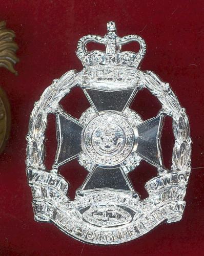 7th Bn. P.W.O. West Yorkshire Regt (Leeds Rifles) staybright cap badge