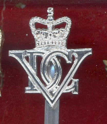 5th Inniskilling Dragoon Guards staybright cap badge