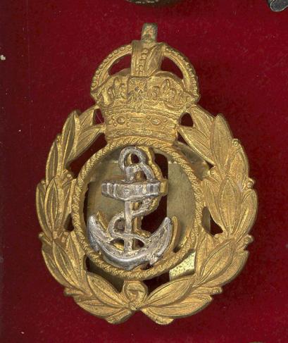 Royal Navy Chief Petty Officer cap badge