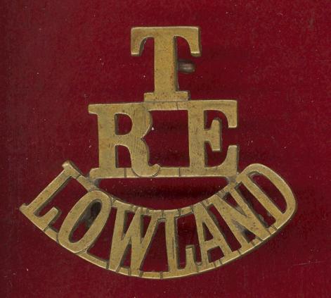 T / RE / LOWLAND WW1 shoulder title