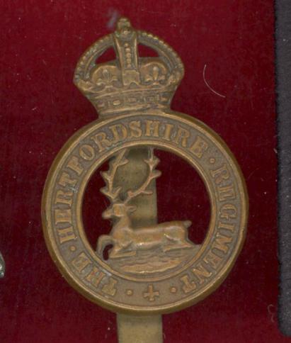 The Hertfordshire Regiment WW1 OR's cap badge