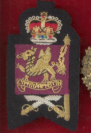 Welsh Guards Colour Sergeant's mess dress rank badge