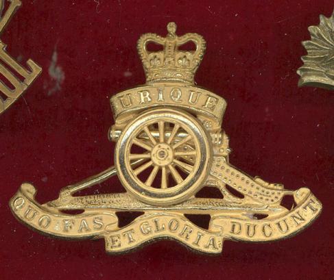 The Royal Artillery Officer's EIIR cap badge