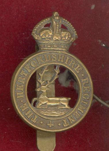 The Hertfordshire Regiment WW1 OR's cap badge