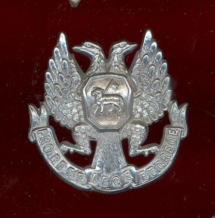 Scottish 4th VB Black Watch Royal Highlanders  cap / collar badge. 