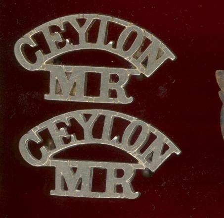 CEYLON / MR Ceylon Mounted Rifles WW1 shoulder titles