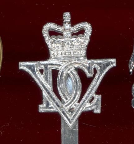 5th Inniskilling Dragoon Guards staybright cap badge