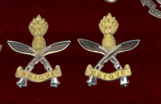 Gurkha Engineers metal collar badges 