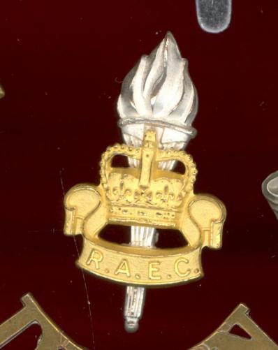 Royal Army Educational Corps Officer's cap badge