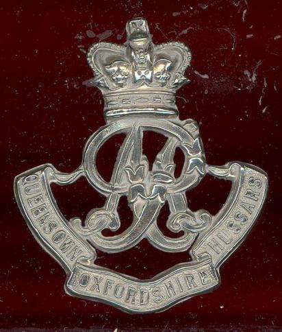 Queen's Own Oxfordshire Hussars OR's cap badge 