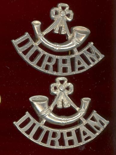 Bugle / DURHAM shoulder titles