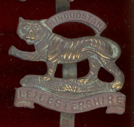 The Leicestershire Regt WW1 OR's cap badge