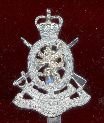 Q.O. Dorset & West Somerset Yeomanry staybright cap badge