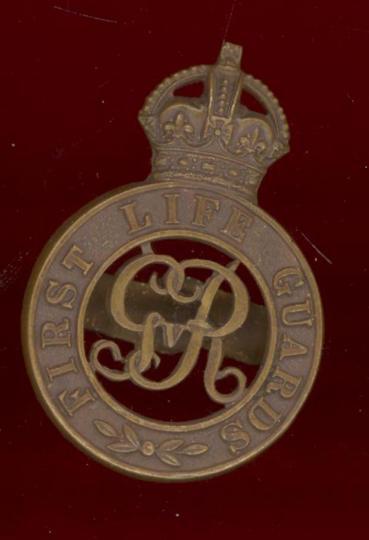 First Life Guards WW1 bronze cap badge  