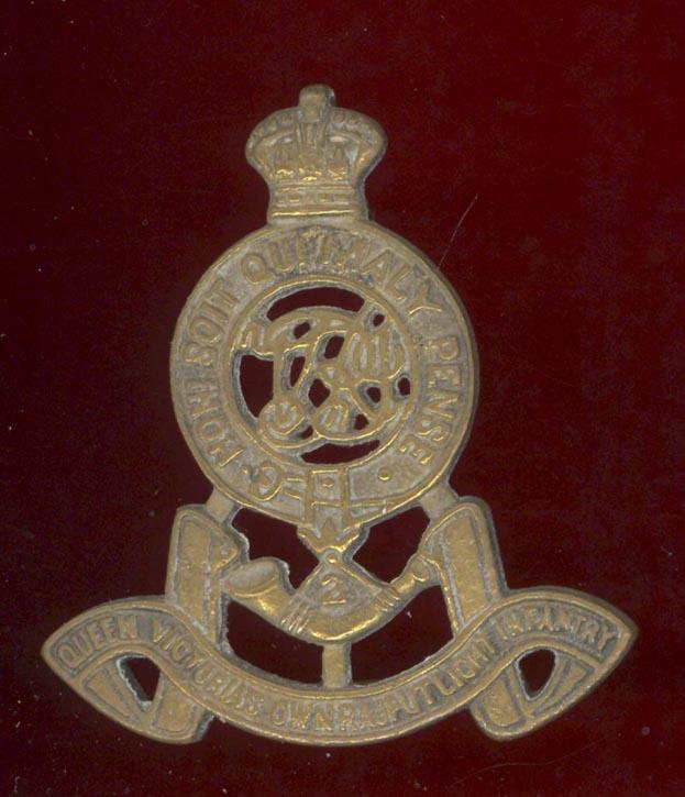 Indian Army 2nd Queen Victoria's Own Rajput Light Infantry WW1 cap badge