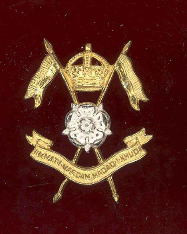 Indian Army 1st Duke of York's Own Skinner's Horse Officer's head-dress badge