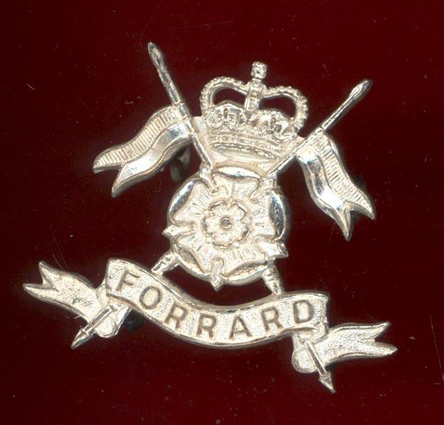 Queen's Own Yorkshire Yeomanry Officer's cap badge