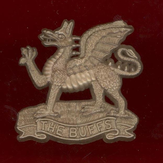 The Buffs Royal East Kent Regiment WW2 plastic economy cap badge