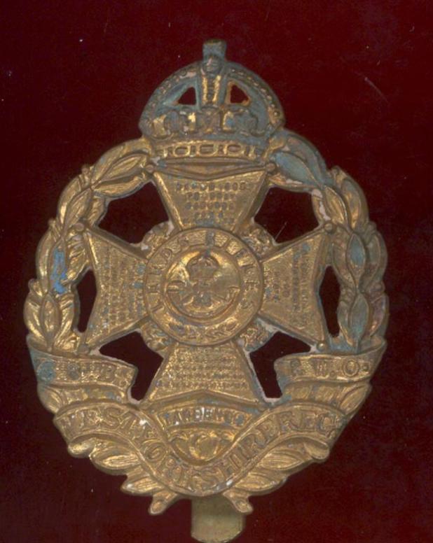 7th/8th Bn. P.W.O. West Yorkshire Regt (Leeds Rifles) OR's cap badge