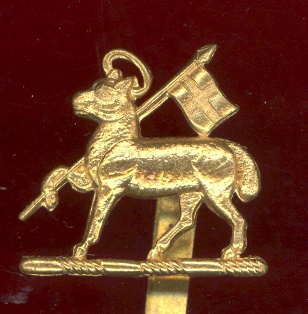 Queen's Royal Regiment (West Surrey) NCO's beret badge.
