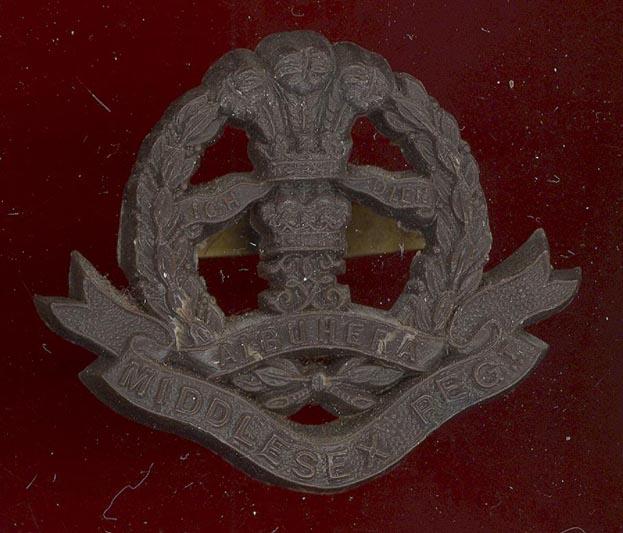 Middlesex Regiment WW2 plastic economy cap badge