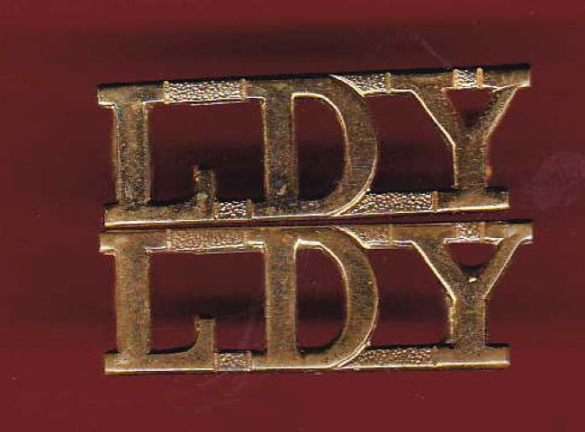 L.D.Y. Leicestershire & Derbyshire Yeomanry shoulder titles