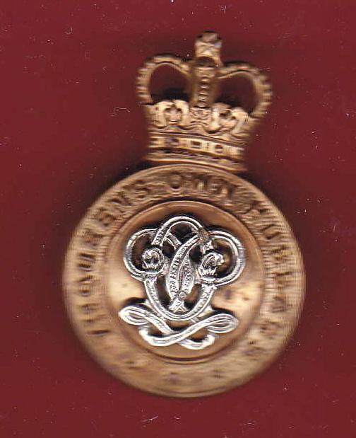 7th Queen's Own Hussars EIIR OR's cap badge