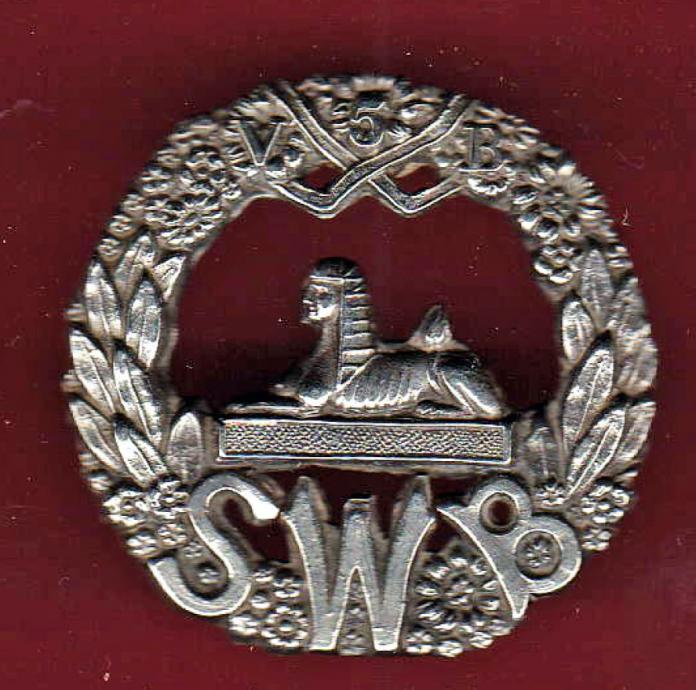 5th VB South Wales Borderers cap badge