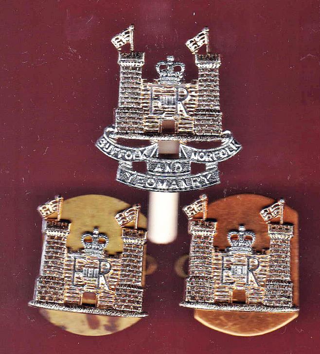 Suffolk & Norfolk Yeomanry staybright cap & collar badges