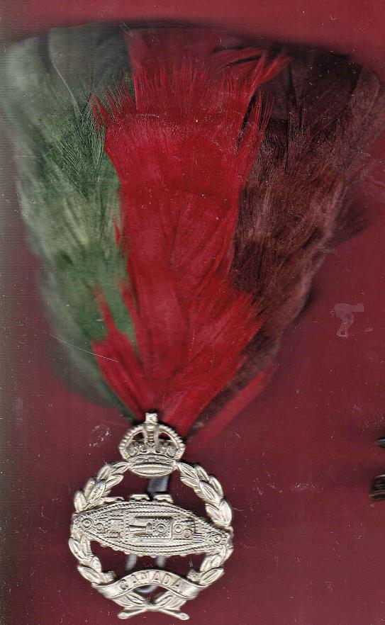 The Royal Tank Regiment WW2 OR's beret badge & hackle