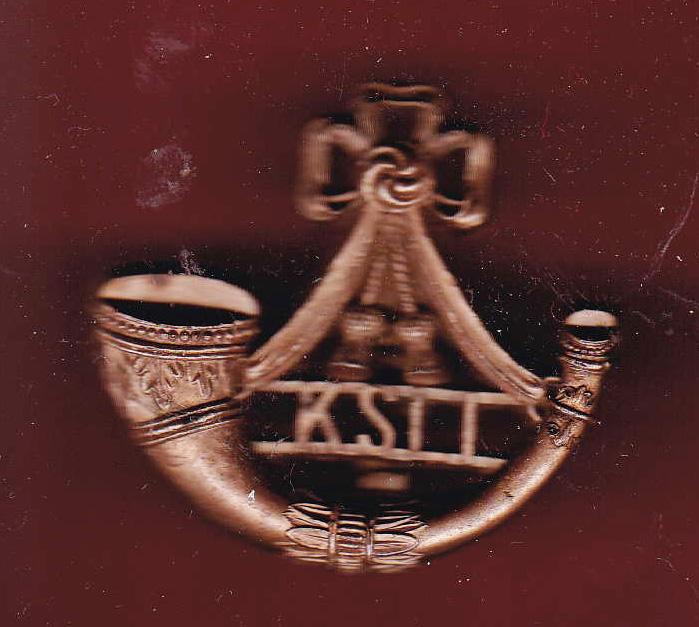 King's Shropshire Light Infantry WW2 plastic economy cap badge