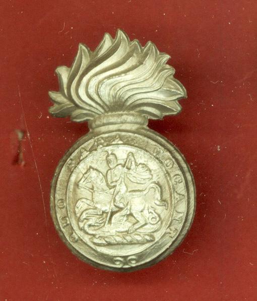 Royal Northumberland Fusiliers WW2 plastic economy cap badge