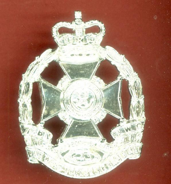 7th Bn. P.W.O. West Yorkshire Regt (Leeds Rifles) staybright cap badge