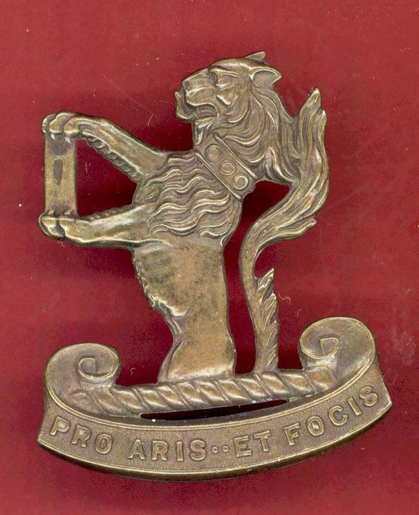 Canadian Peel and Dufferine Regiment Officer's cap badge