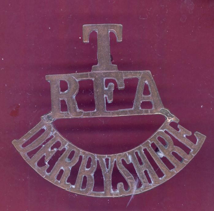 T / RFA / DERBYSHIRE WW1 shoulder title