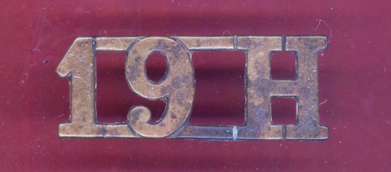 19 H 19th Royal Hussars Q.A.O. WW1 shoulder title