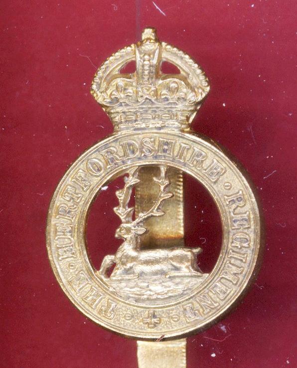 The Hertfordshire Regiment WW1 OR's cap badge