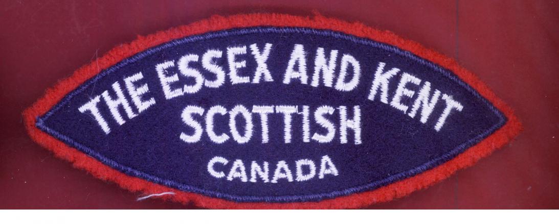 THE ESSEX AND KENT / SCOTTISH / CANADA cloth shoulder title