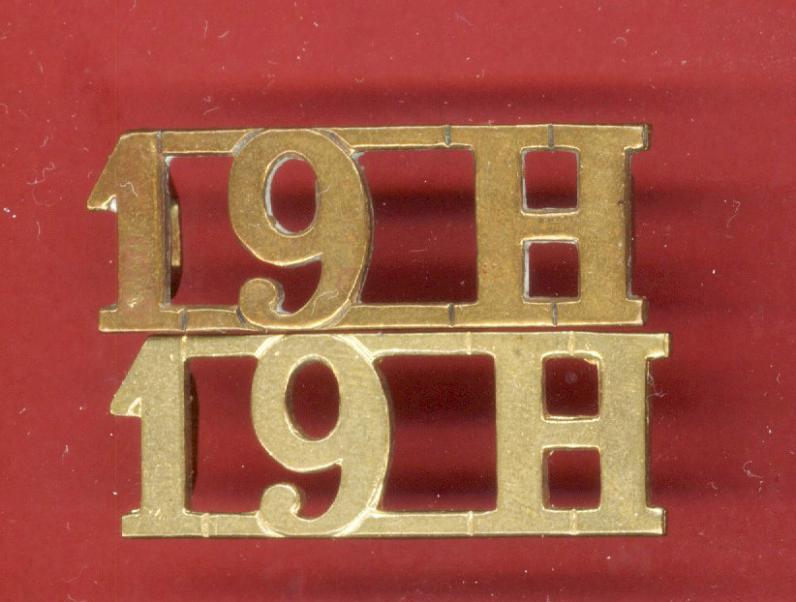 19H 19th Royal Hussars Q.A.O. WW1 shoulder titles