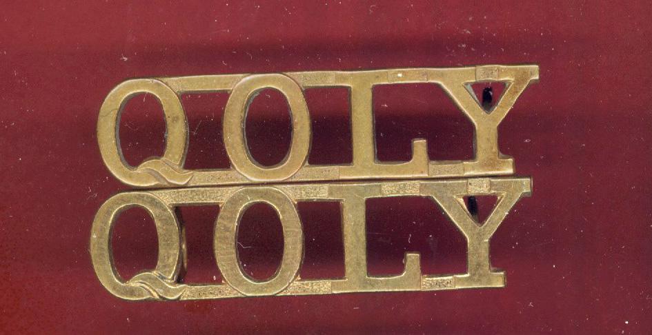 Q.O.L.Y. Queen's Own Lowland Yeomanry shoulder titles