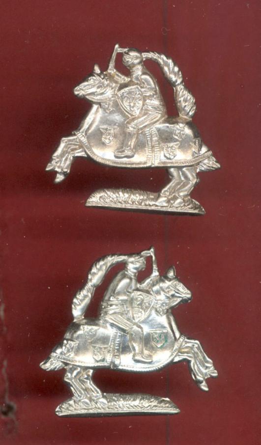 Fife & Forfar Yeomanry OR's collar badges